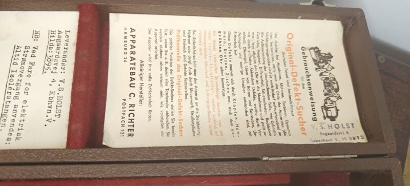 Original defektsøger V. S. Holst. Asgaardsvej 4. Apparatebau C. Richter. Instrument til at lytte til gamle maskiner